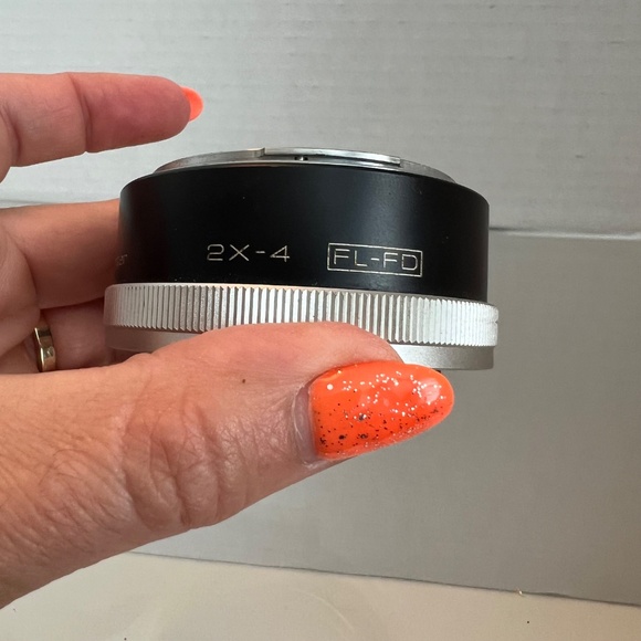 Vivitar Vintage OEM MC Tele Converter Camera Lens 2X-4 FL-FD and Cary Case - Picture 4 of 6